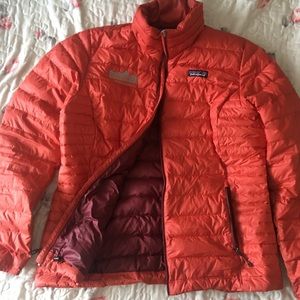 Patagonia puffy coat women’s size L